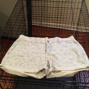 NEVER WORN! Old Navy jean shorts